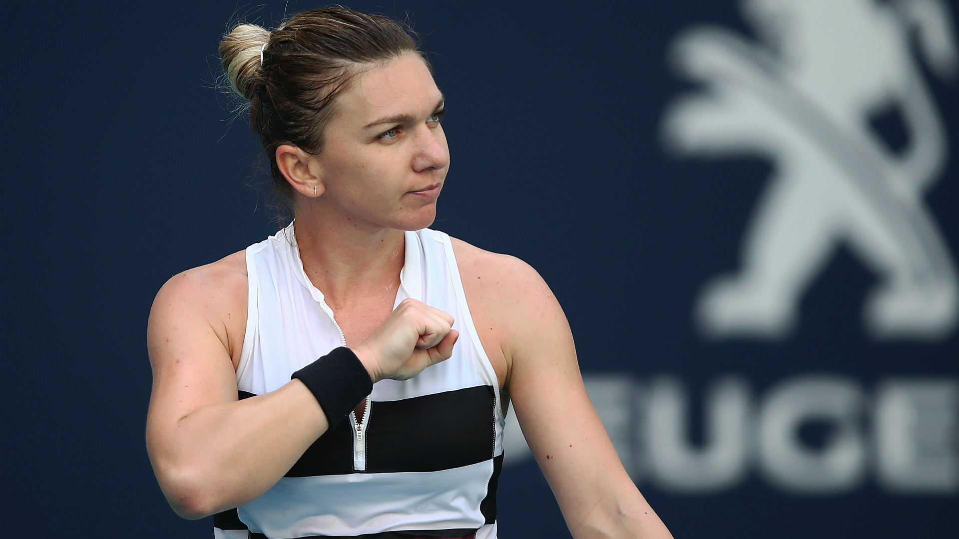 Halep to face Pliskova in Miami Open semis