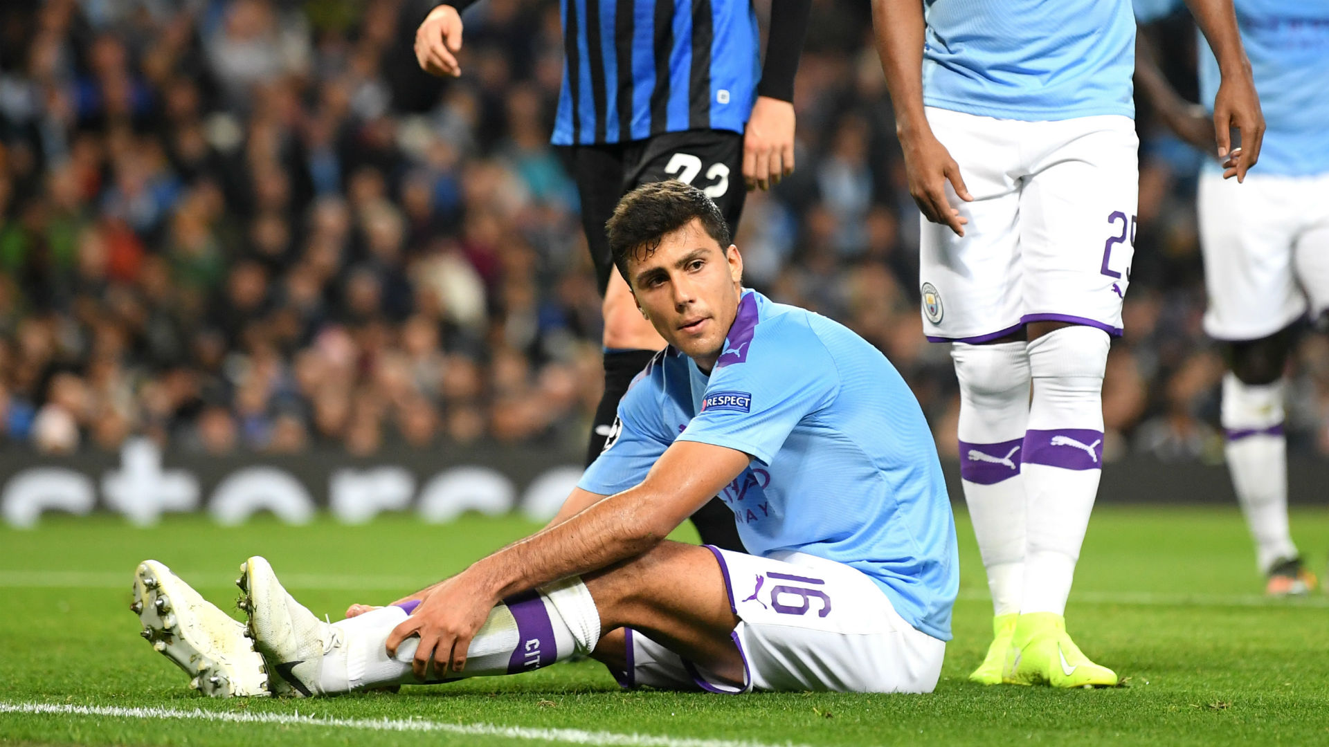Rodri Pulls Up As Manchester City Battle Atalanta Stadium Astro English