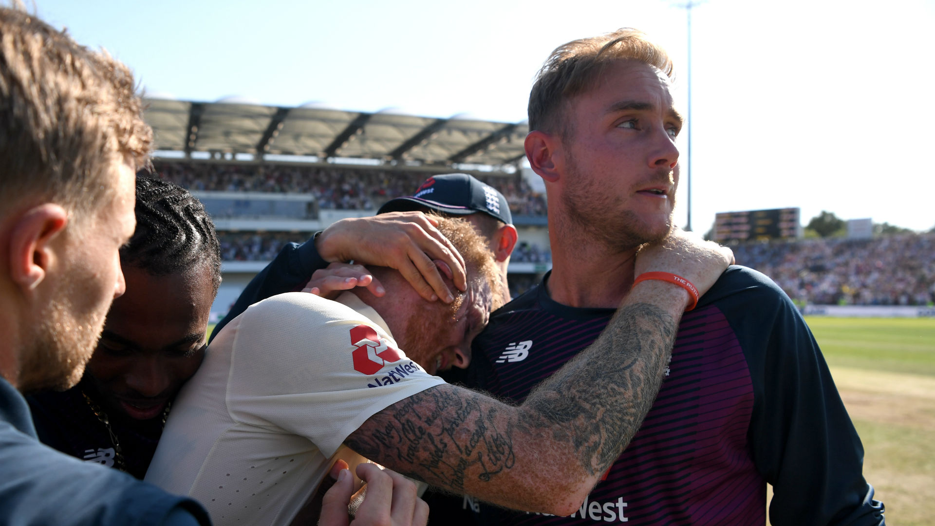 Ashes Test: Australia's Steve Smith marks first Test since concussion with fifty Ashes Test: Australia's Steve Smith marks first Test since concussion with fifty