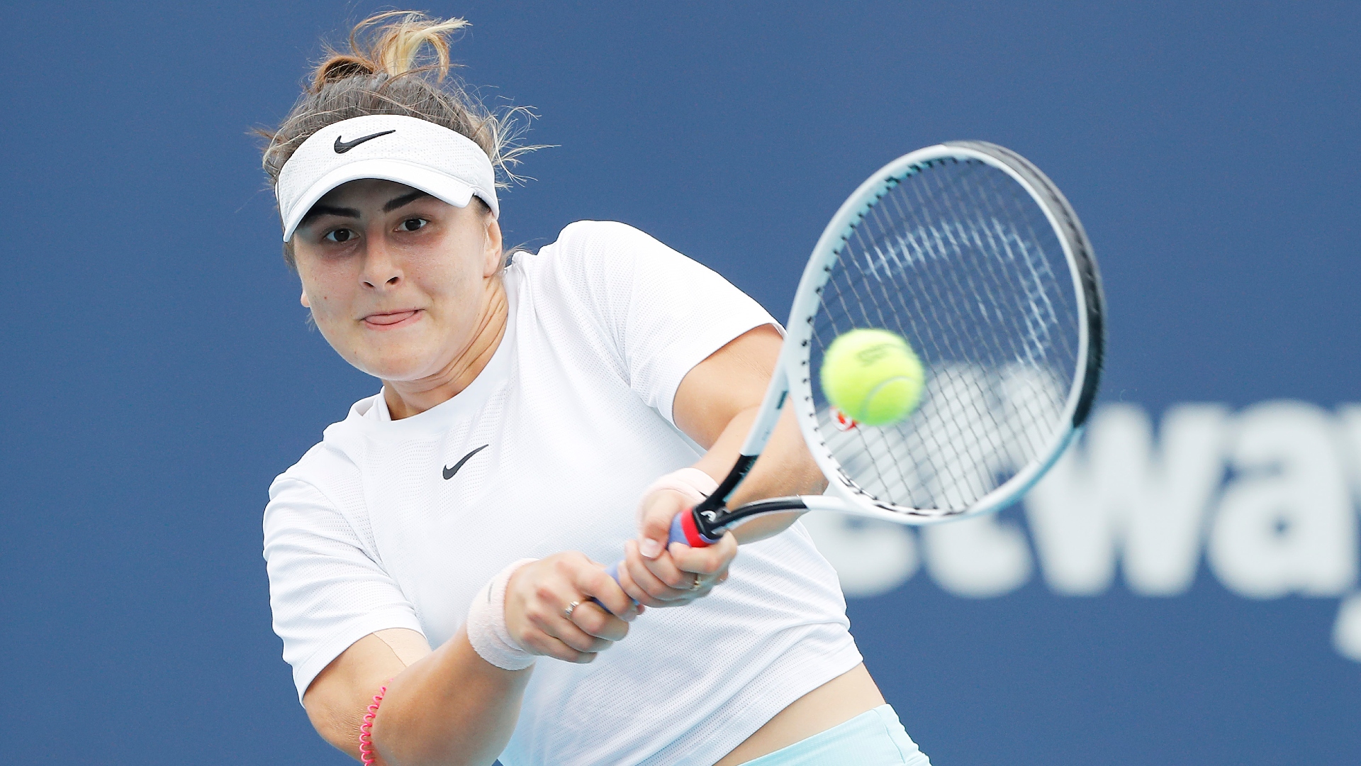 andreescu nike outfit